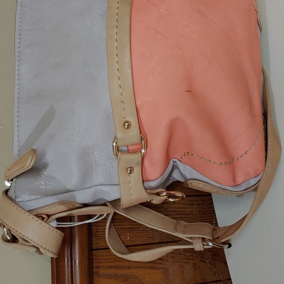 Shiraleah Chicago Leather Crossbody Bag - Picture 4 of 17